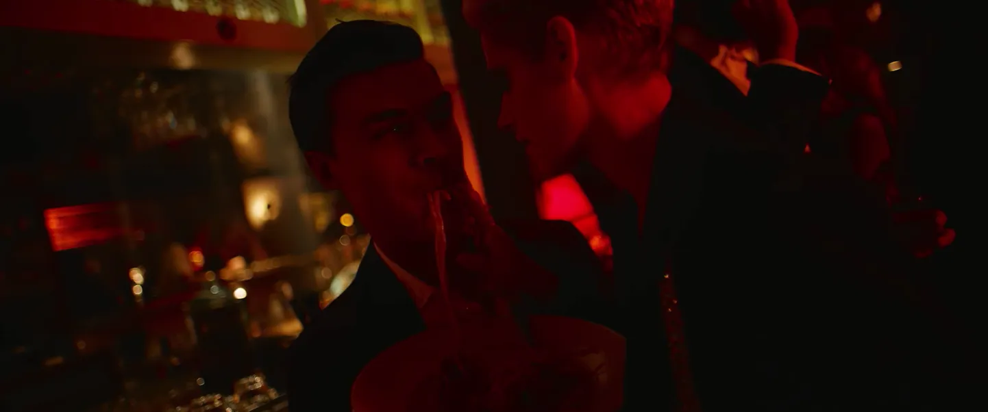Kristen Stewart ja Finn Wittcock Interpoli videos «If You Really Love Nothing»