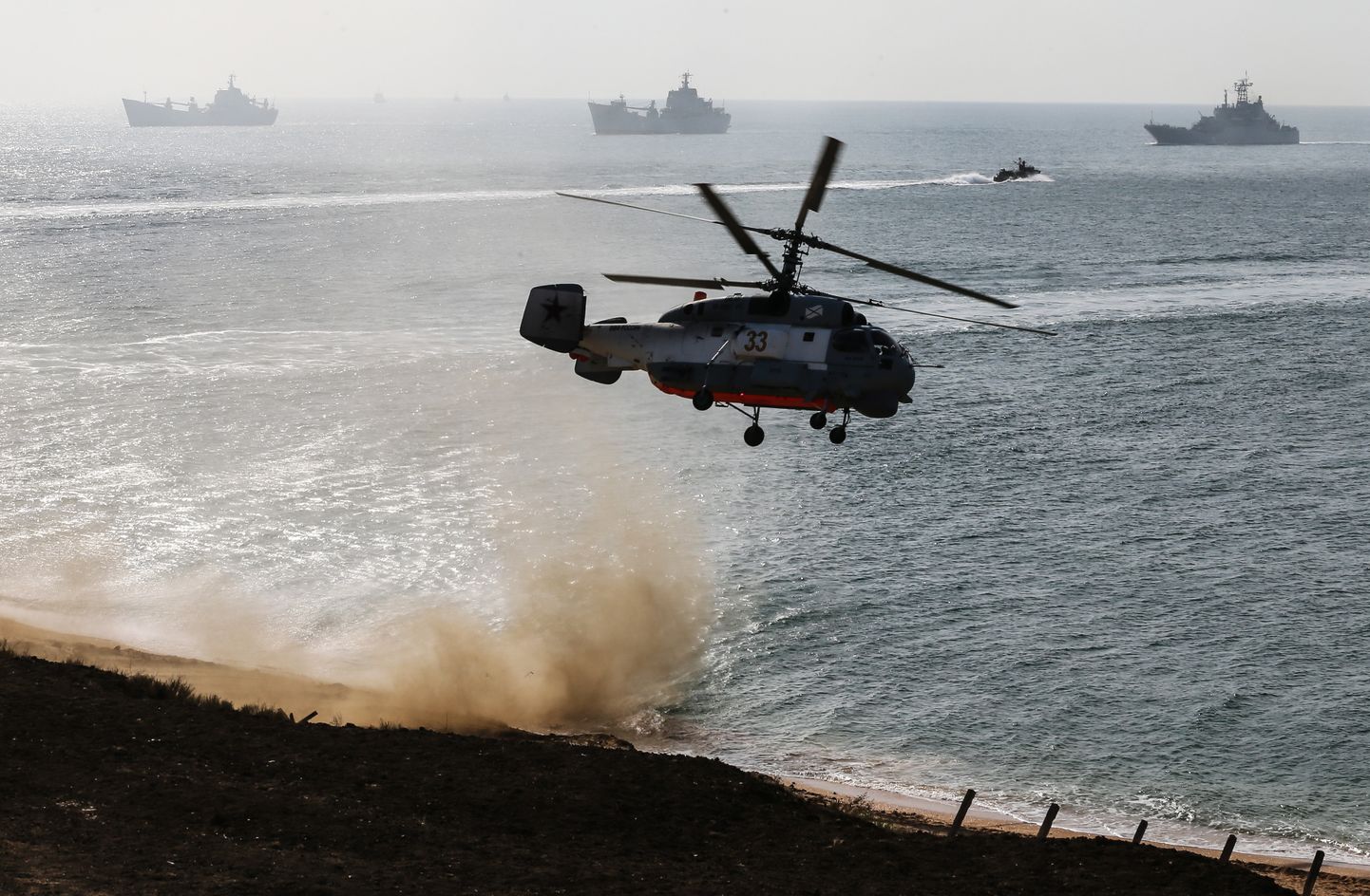Balti laevastiku helikopter Ka-27 õppustel.