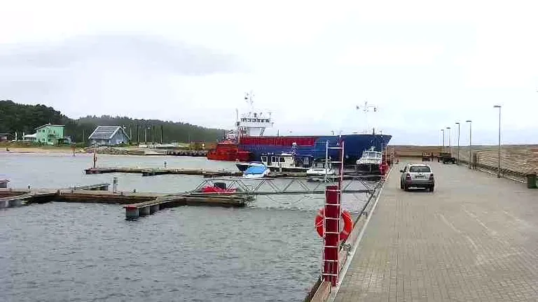 Kaubalaev Jolie Naissaare sadamas 9. septembril 2020
