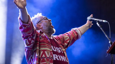 Jumalaga, puberteet! Singer Vinger peab vingeid juubeliplaane