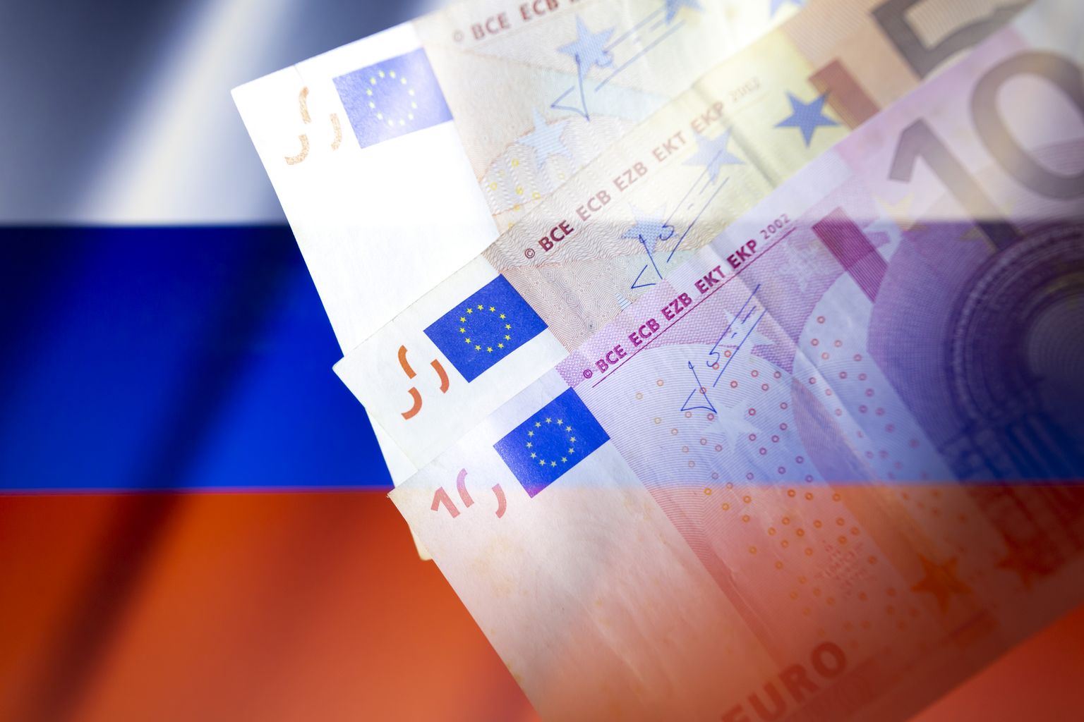 Eurod Vene lipu taustal.