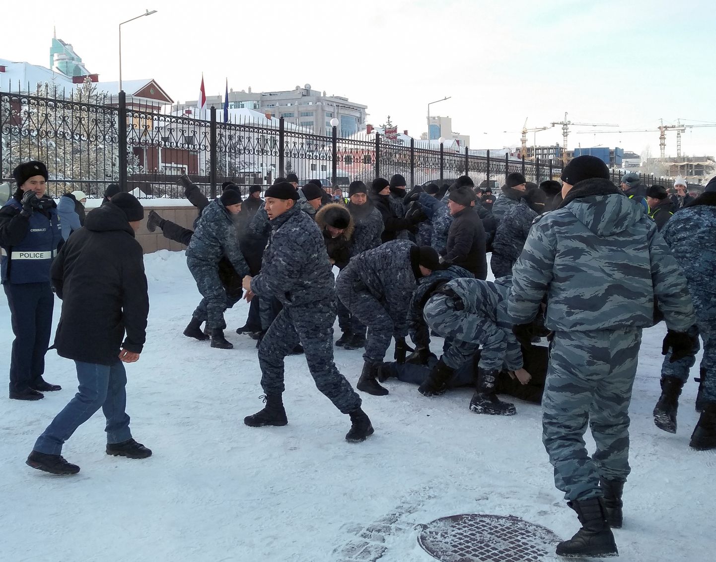 Kasahstani märulipolitsei aktsioonis. Foto on illustratiivne.