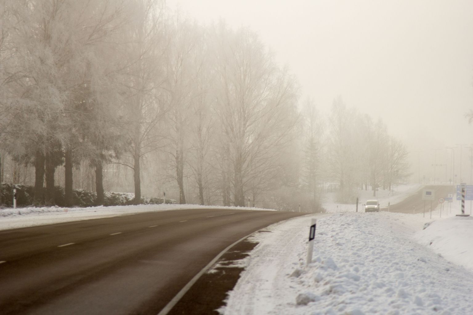 Ettevaatust liiklemisel: Lõuna-Eestis võib täna tekkida udu.
