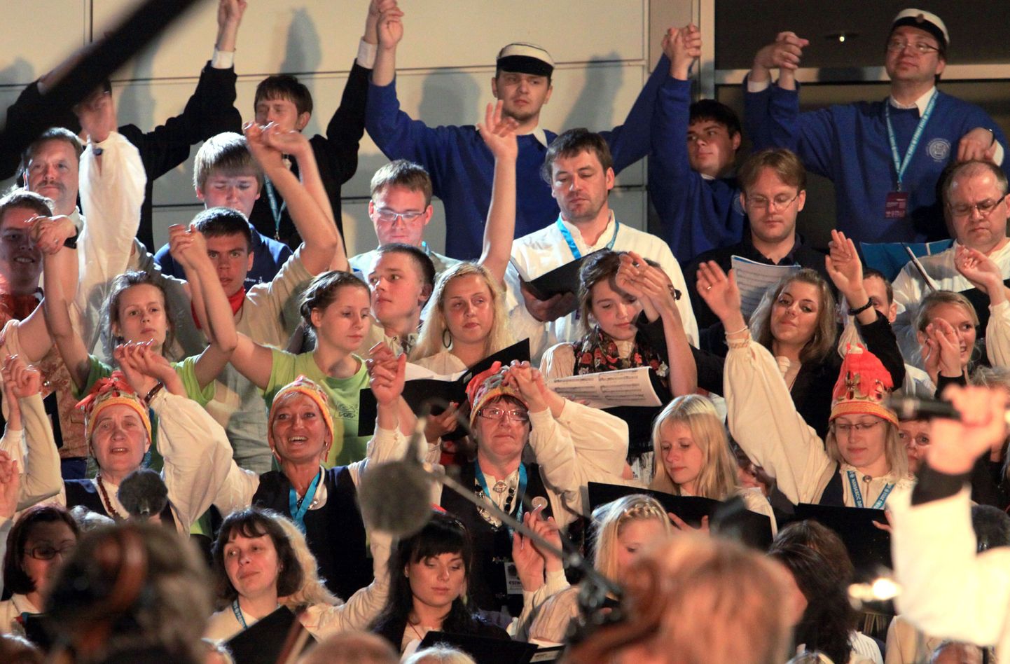 Reedesel ühtlaulmisel kantakse kogu Eestis ette kaheksa isamaalist laulu.