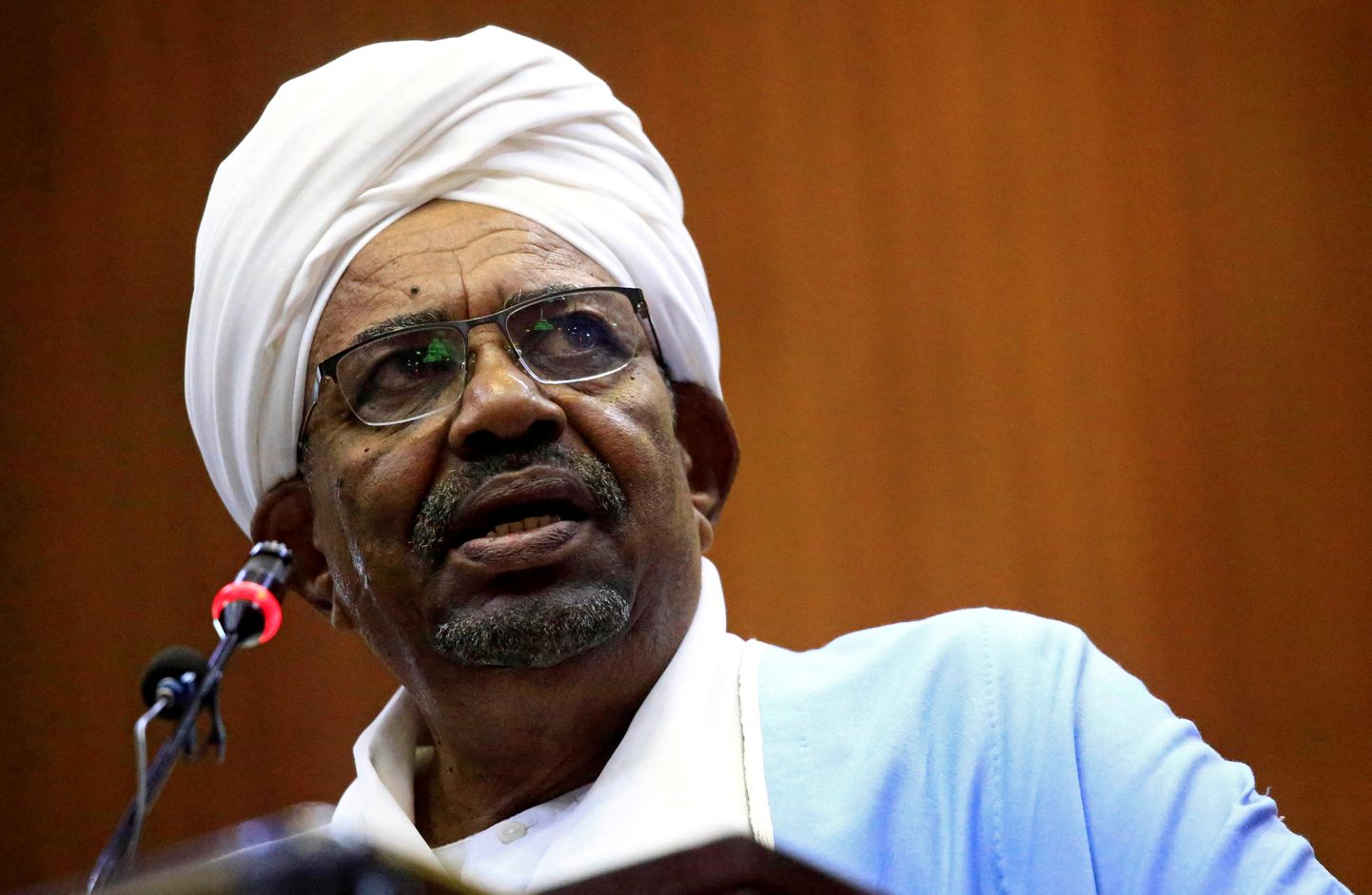 Sudaani president Omar al-Bashir Hartumis parlamendis 1. aprill 2019.