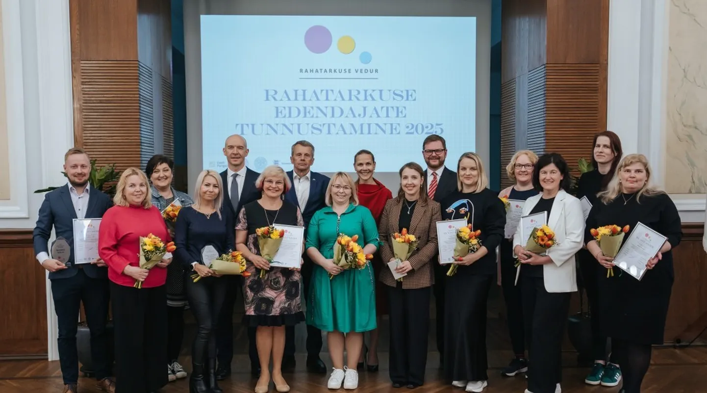 Parimad rahatarkuse edendajad pälvisid tunnustuskirja.