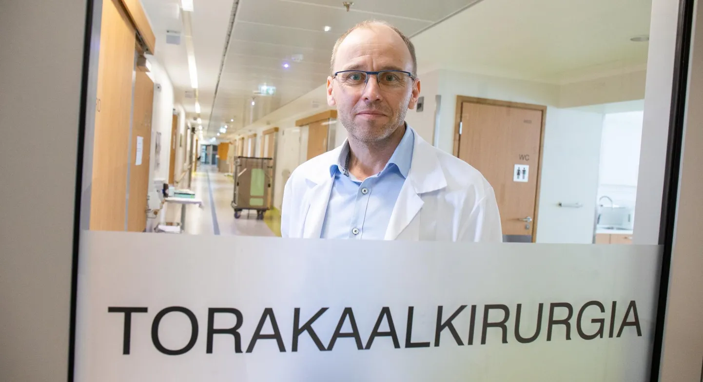 Doktor Tanel Laisaar teab, et kopsuvähki haigestuvad nii suitsetajad kui ka mittesuitsetajad, nii mehed kui ka naised.
