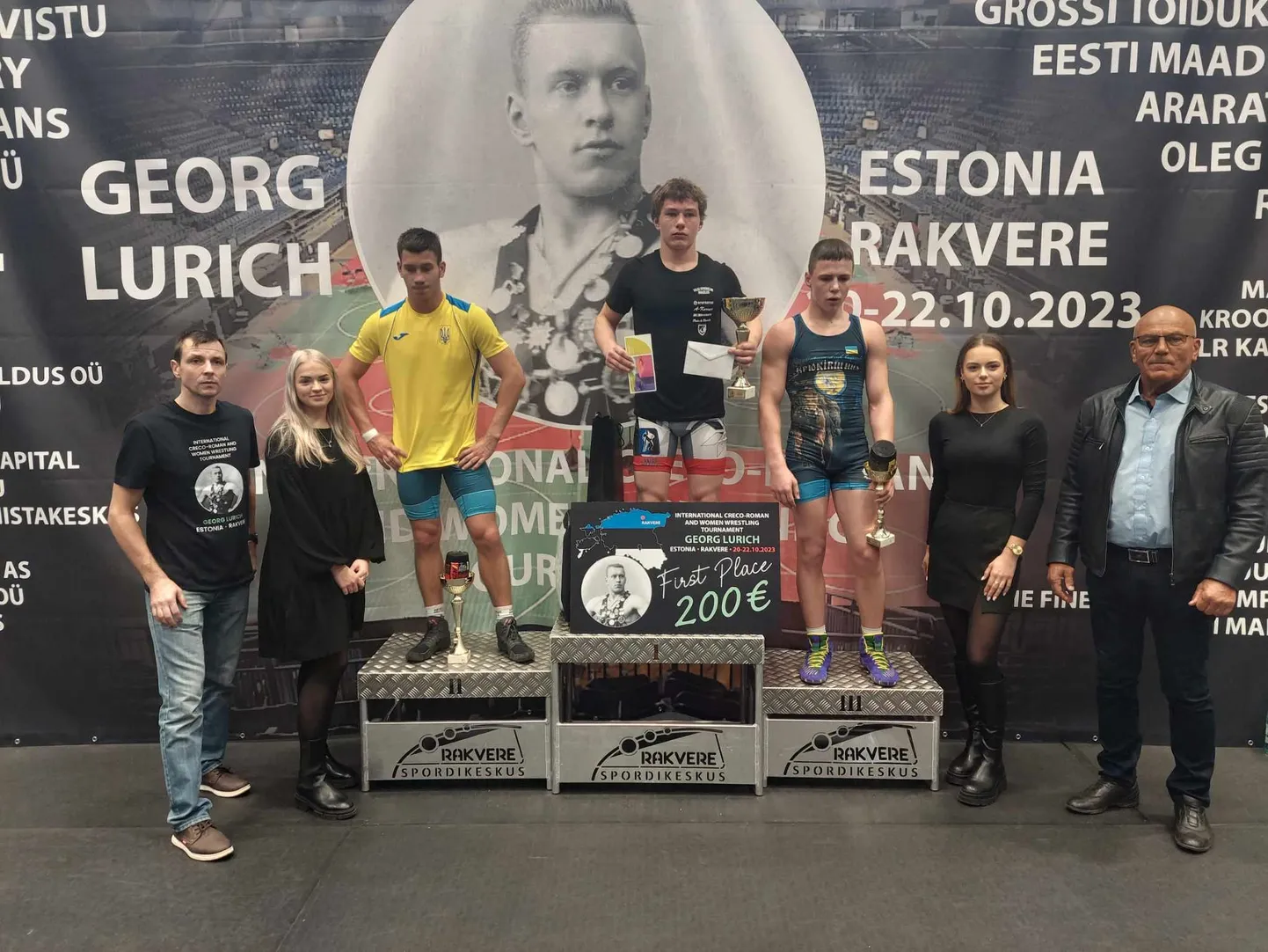 Venno Põrk (poodiumi kõrgeimal astmel) võitis U15 vanuserühmas -68 kg kaalukategoorias Georg Lurichi turniiril esikoha.
