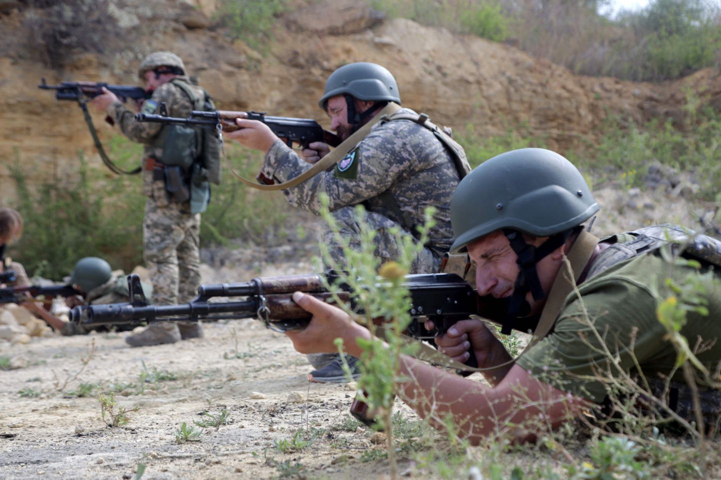 Ukraina 126. eraldiseisva territoriaalkaitse brigaadi võitlejad osalemas õppusel Ukraina lõunarannikul.