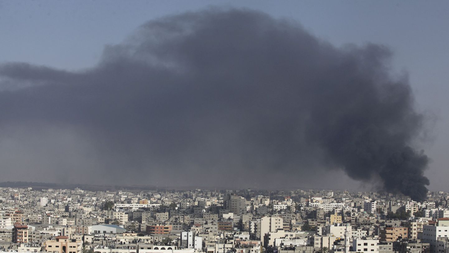 Сектор Газа после удара ВВС Израиля.