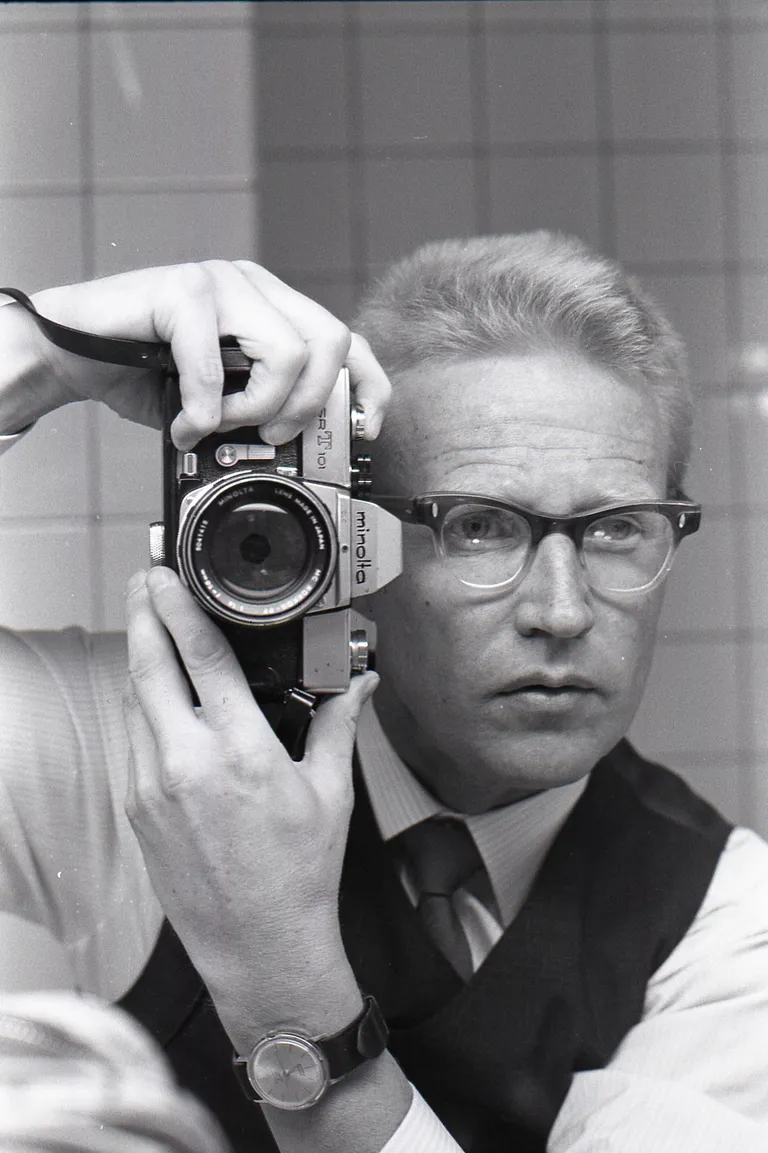 Boris Mäemets. Foto näituselt «Kaadris ja kaadri taga. Boris Mäemetsa moefoto»