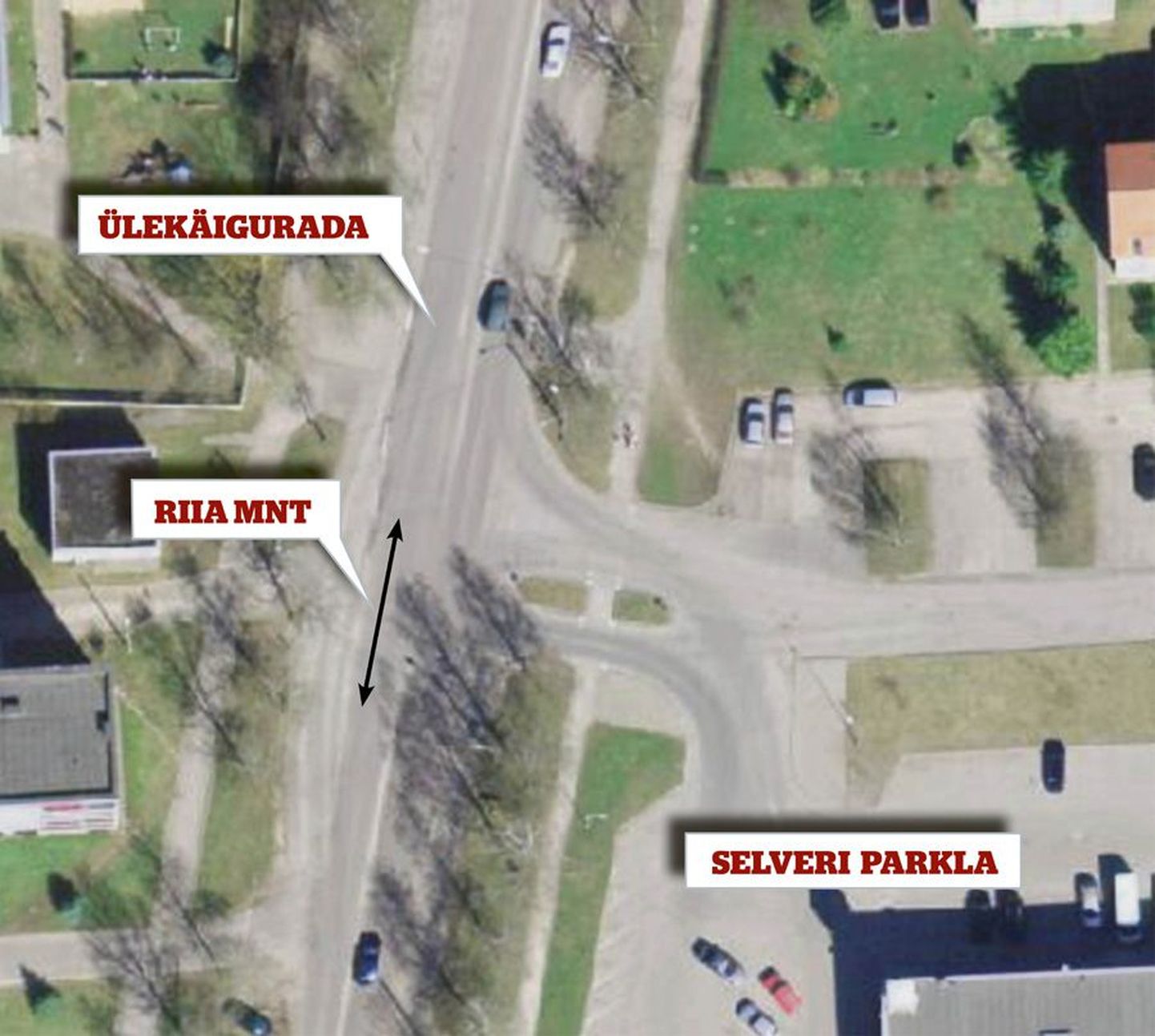Maa-ameti kaardiserveri pildilt võib näha, et ülekäigurada asub Selveri ristmikul kohas, kus Riia maanteele väljasõitu sujuvamaks tegev ja suuremat pöörderaadiust võimaldav teelaiend on muutunud paralleelseks Riia maanteega. Seega paikneb ülekäigurada kas ristmiku piiril või vahetult ristmiku kõrval.