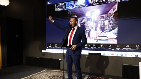 FOTOD ⟩ Sotsiaaldemokraadid ootavad valimispeol tulemusi