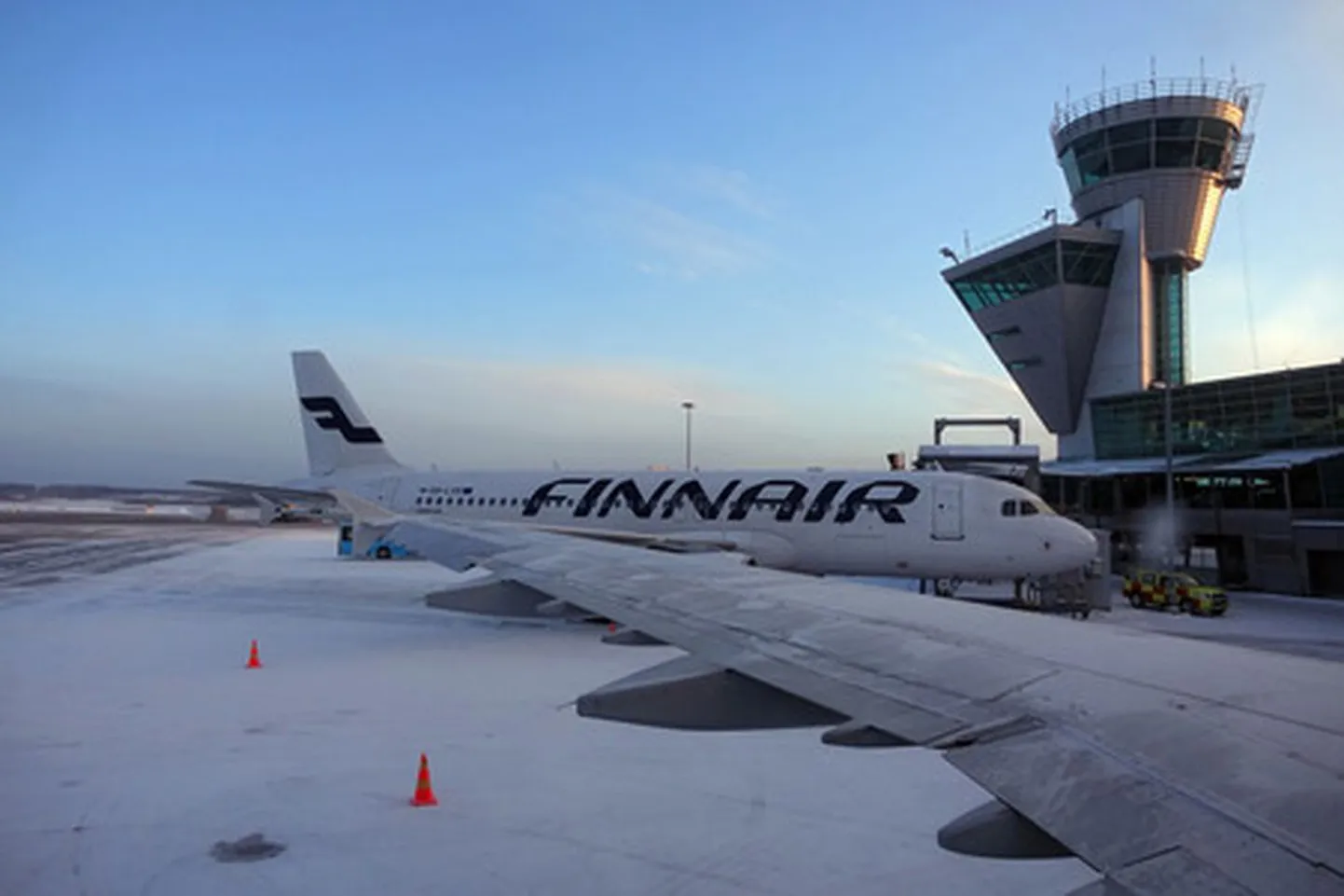 Finnairi lennuk Helsingi-Vantaa lennujaamas.