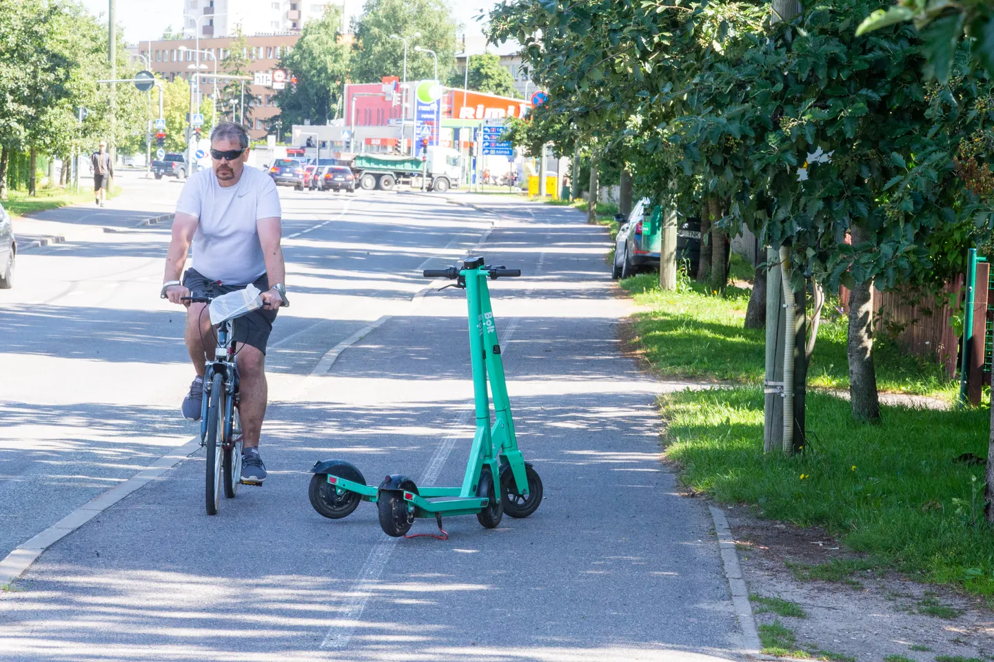 Liikluskultuuri edendamise kampaania tuletab inimestele muu hulgas meelde, et renditõuks tuleb parkida nii, et see ei segaks teisi liiklejaid.