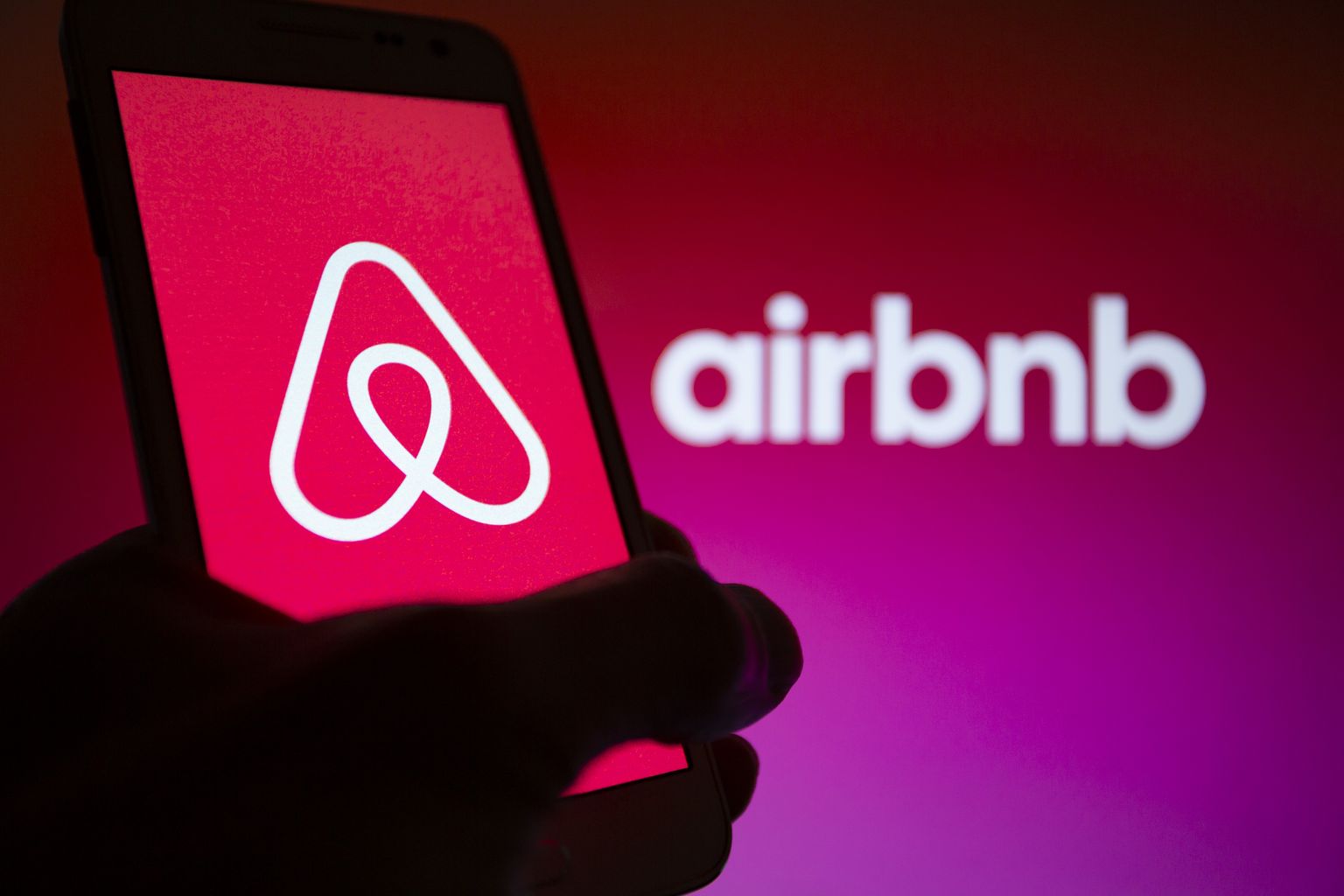 Euroopa Komisjon tahab hakata reguleerima Airbnb majutust.