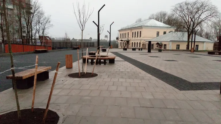 В Ивангороде появилась новая городская площадь, с которой открывается вид на две крепости.