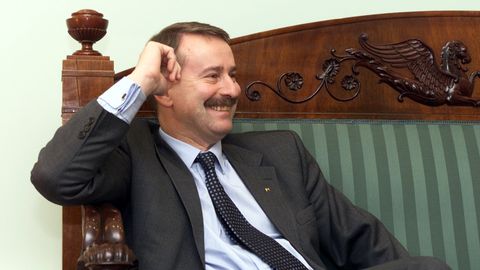 EERIK-NIILES KROSS ⟩ Päikesepoiss Siim Kallas – ta võlus britid enda sarmiga ja Eesti sai oma kulla tagasi