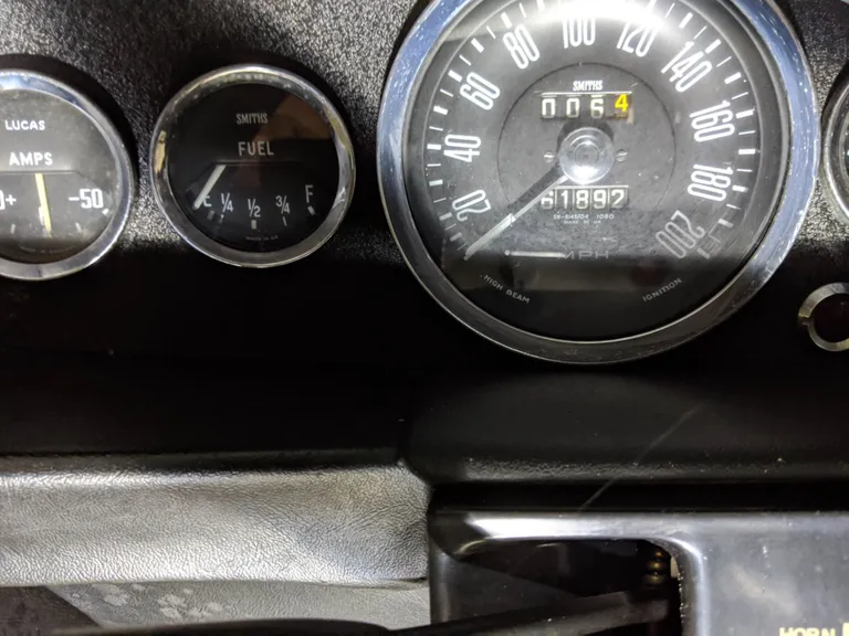 Auto läbisõit jääb alla 100 000 kilomeetri.