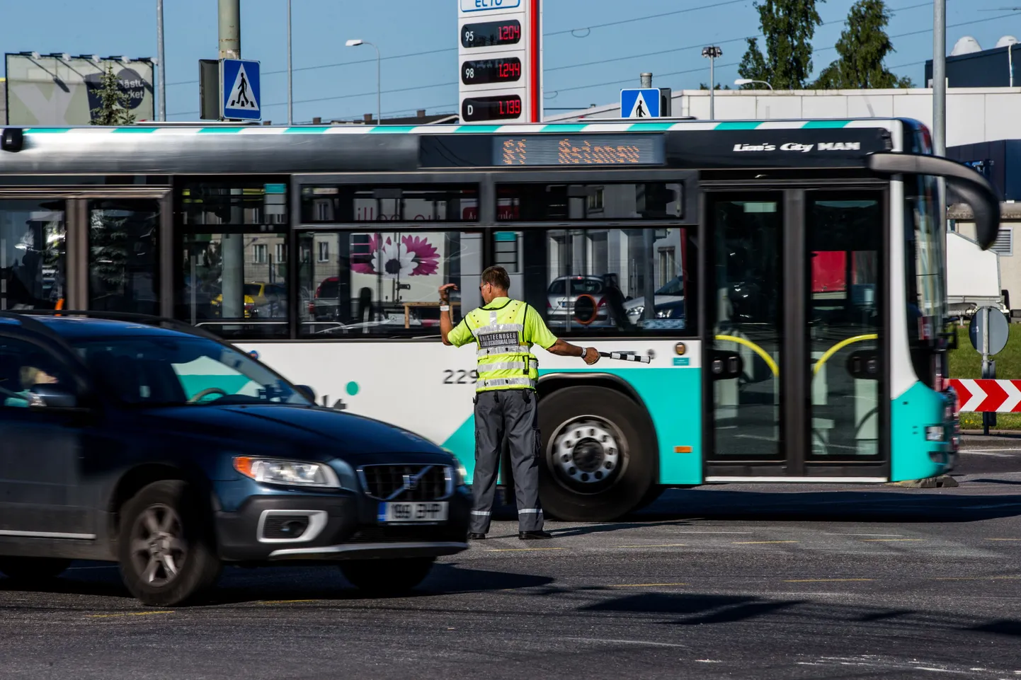 Liiklus Tammsaare ja Järvevana teel