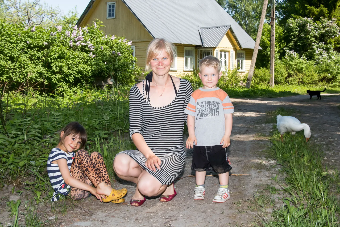 Maal on alati midagi teha, kuid see Heidit ei heiduta. Samuti on uue elukäiguga väga rahul Uma Säsil (6), Hendrik Raju (3) ja end samuti pereliikmeks pidav hani Bibibi.