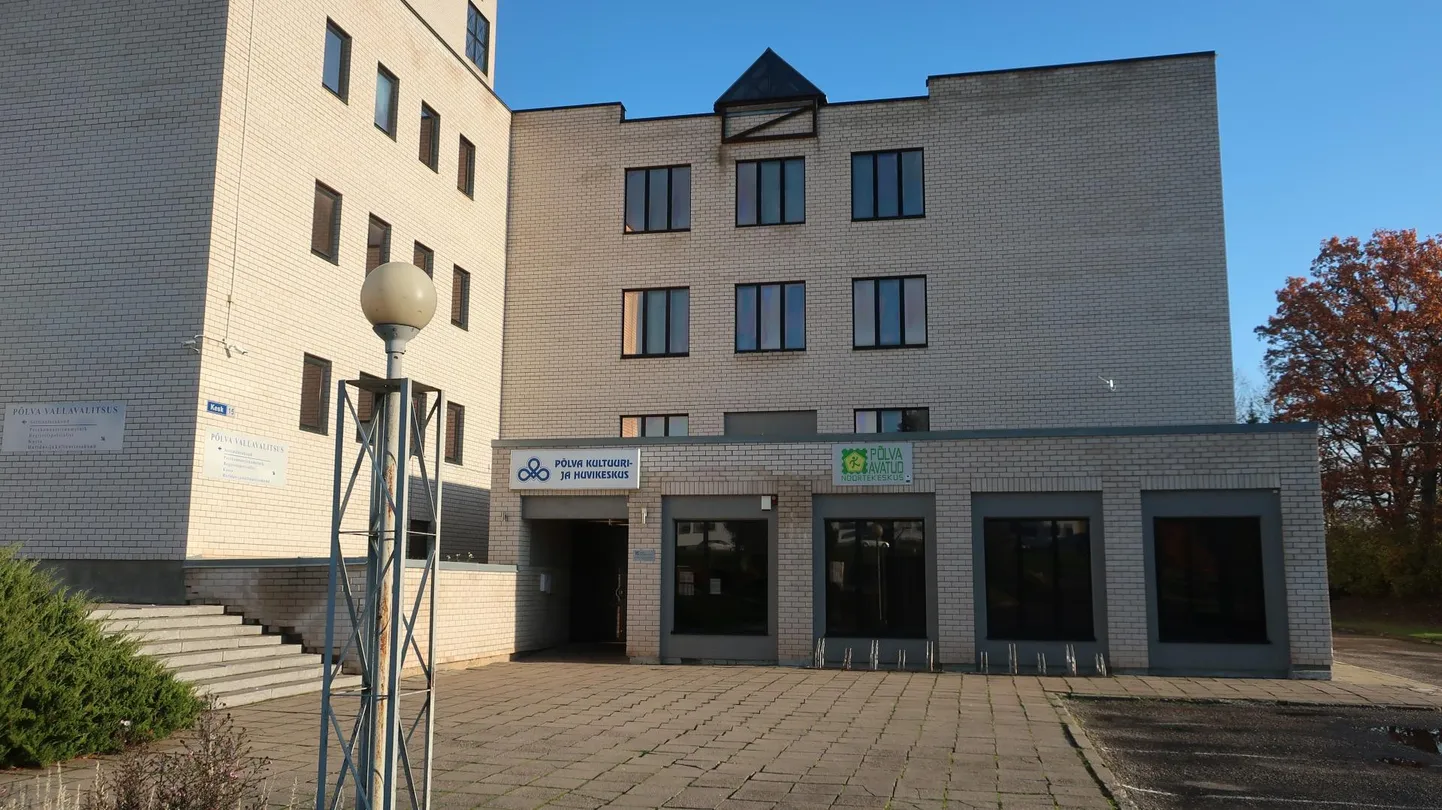 Liftiga hakkab pääsema ka Põlva kultuuritempli katusele.