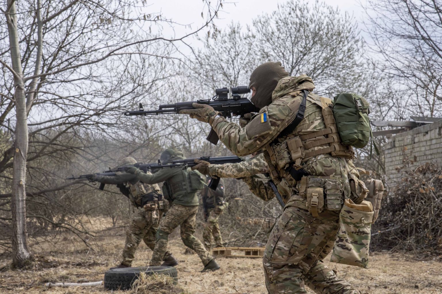 Ukraina Kiievi territoriaalse kaitse üksus märtsi lõpus treeningul