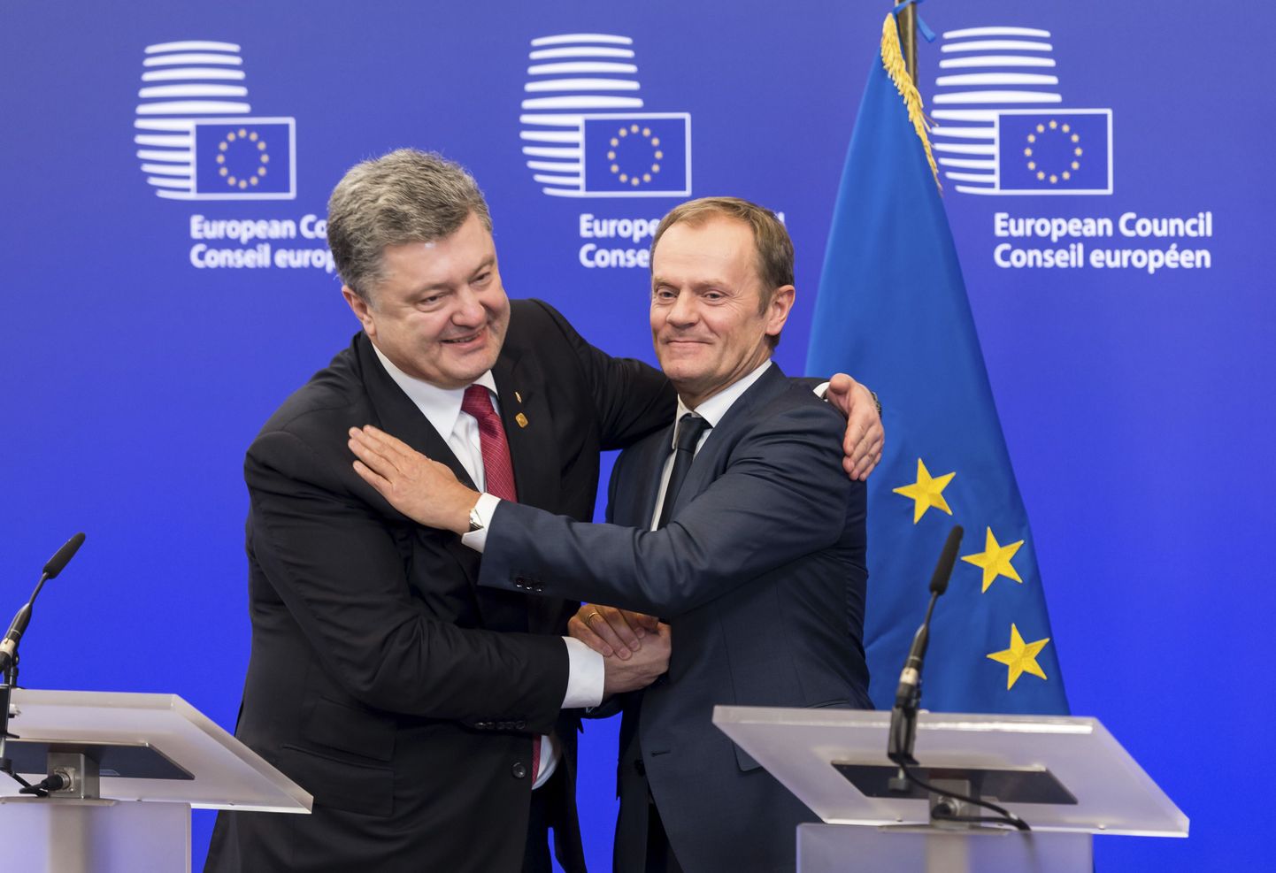 Ukraina president Petro Porošenko ja Euroopa Ülemkogu eesistuja Donald Tusk.