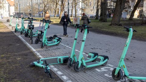 UUED REEGLID ⟩ Alaealisele kergliikuri andnud omanik hakkab vastutama