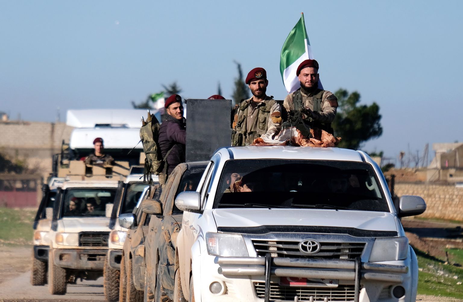 Türgi väed Süüria põhjaosas Manbiji linna lähedal.