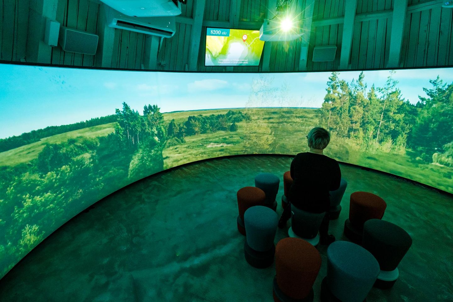 Punase torni kaitsekorrusele rajatud panoraamkinos saab vaadata Pärnu ajalugu tutvustavat animafilmi.