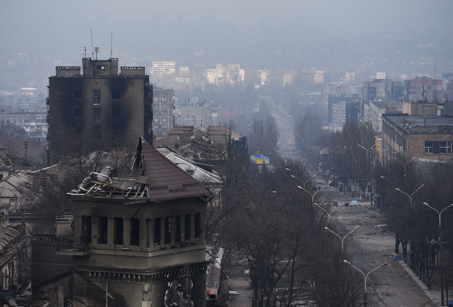 Venemaa vägede poolt ümber piiratud Ukraina sadamalinn Mariupol, kus on seni ligi 200 000 inimest lõksus