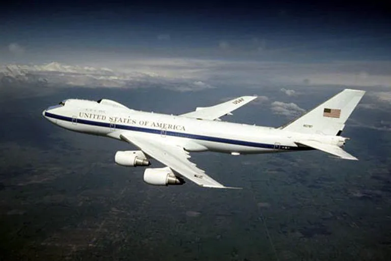 Boeing E-4B