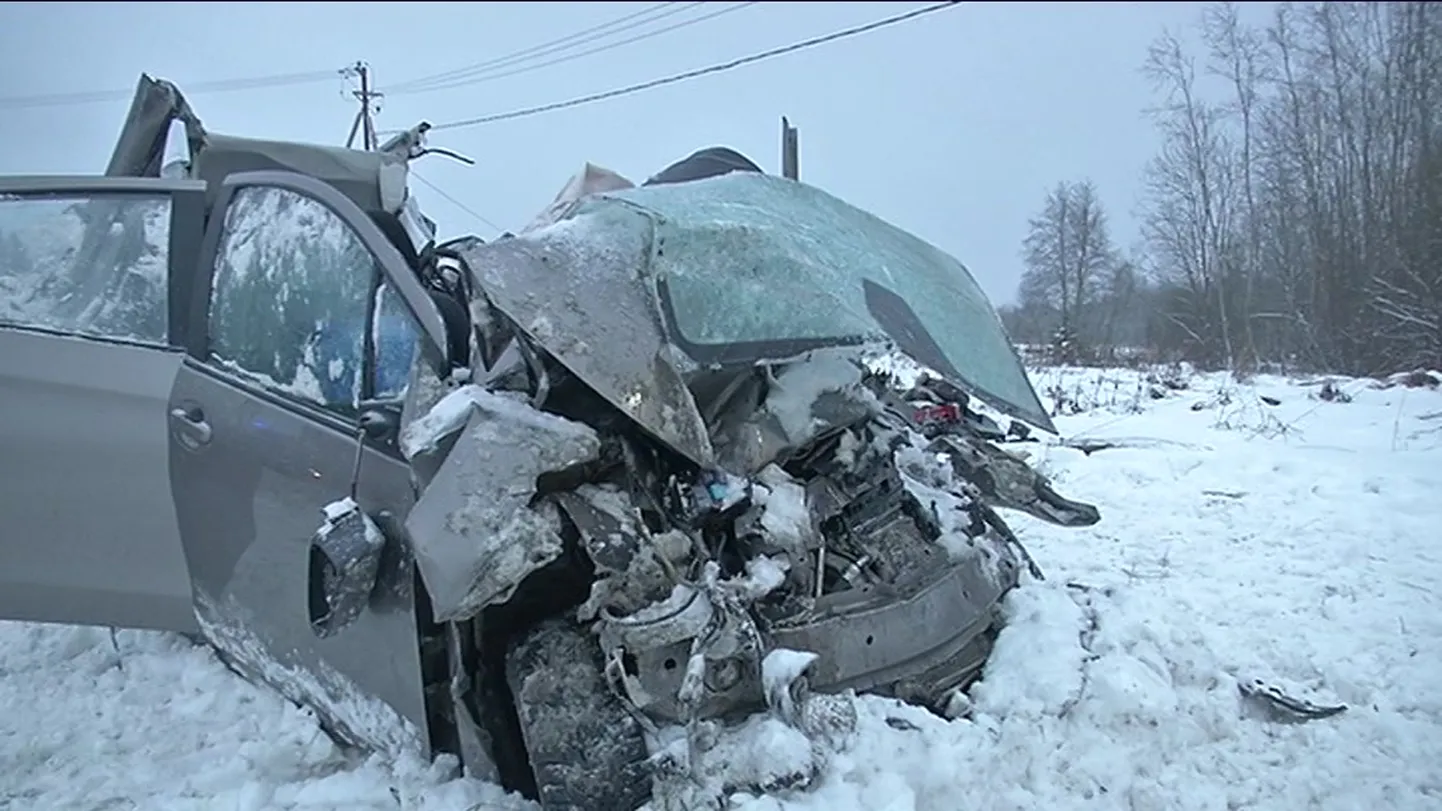 ДТП на шоссе Таллинн-Тарту, в результате которого погибла 21-летняя девушка.