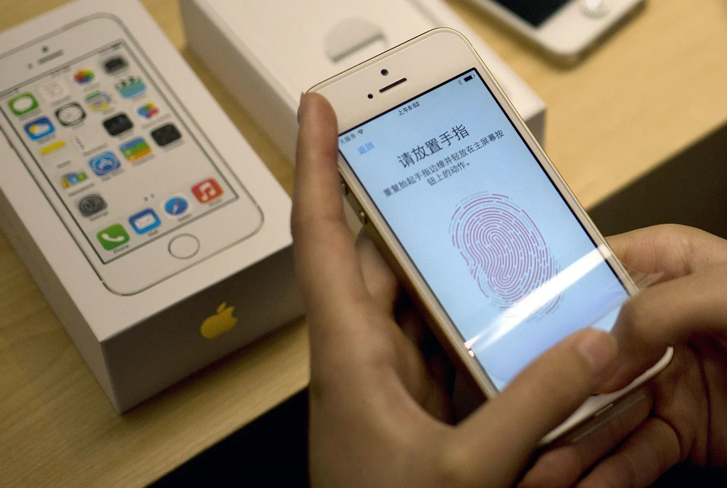 Apple iPhone 5S. Иллюстративное фото.