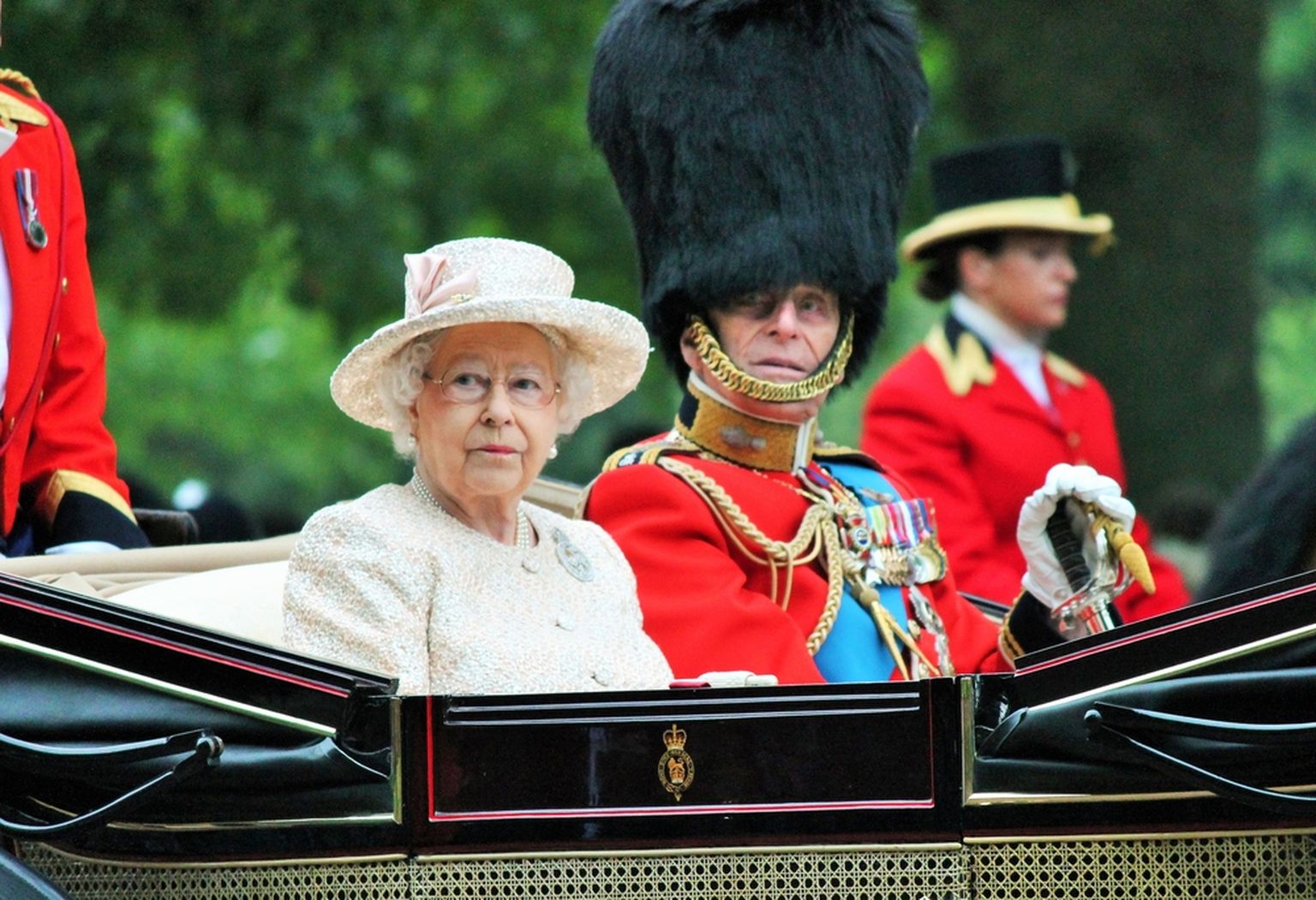 Kuninganna Elizabeth II ja prints Phillip.