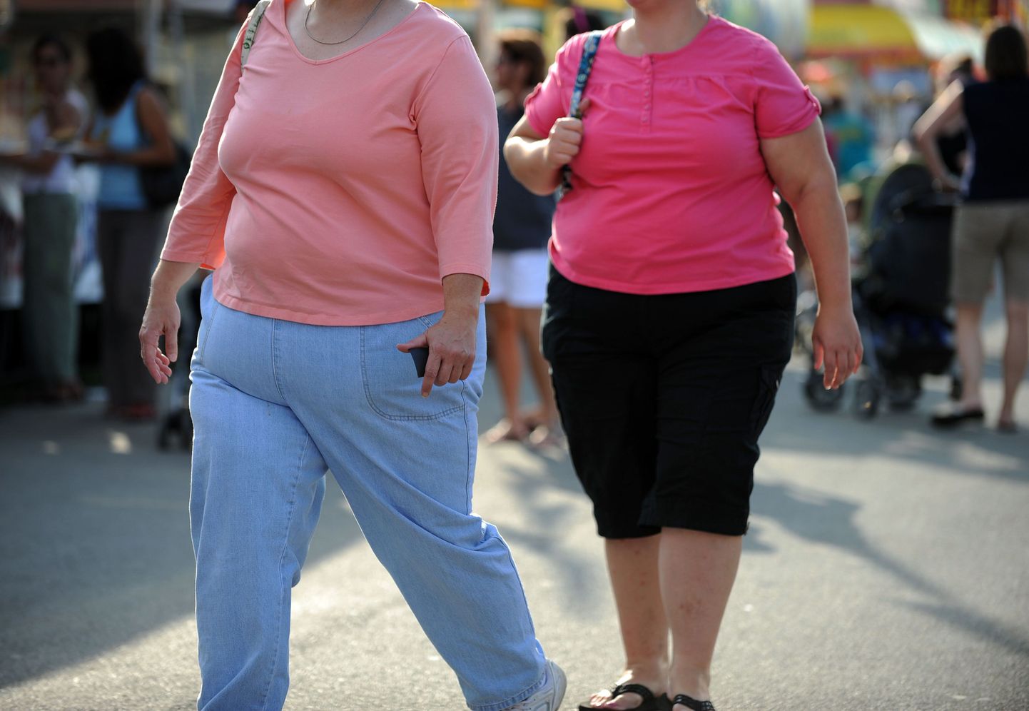 Kui sinu kodukandis on võimalused näiteks tervisekõnniks või välise jõusaali kasutamiseks, on risk üleliigseid kilosid koguda väiksem.