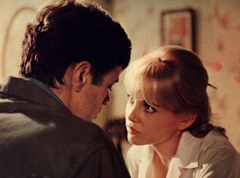 Sue Lyon filmis «The Flim-Flam Man» 1967. aastal. Pildil on ka Michael Sarrazin.