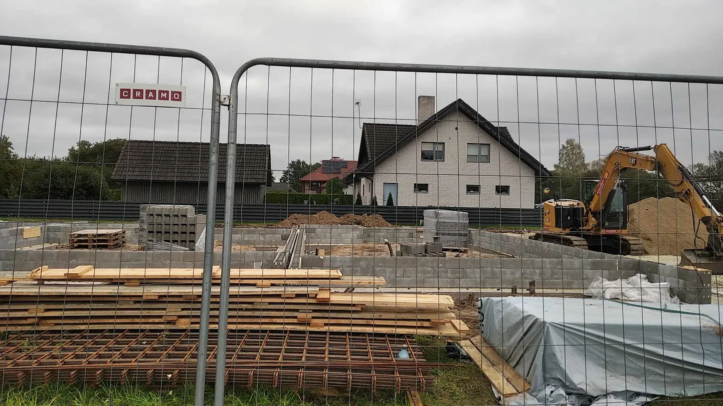Selline pilt avanes ridaelamu ehitusplatsil selle nädala alguses.