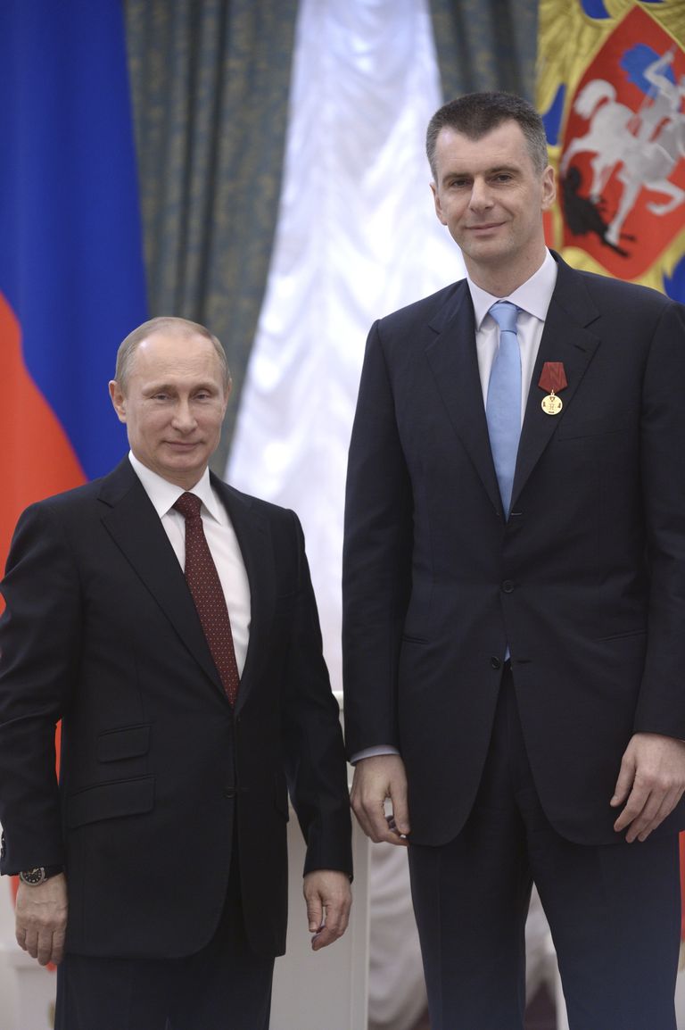 Vladimir Putin koos ärimehest poliitiku Mihhail Prohhoroviga Kremlis 2014. aastal.
