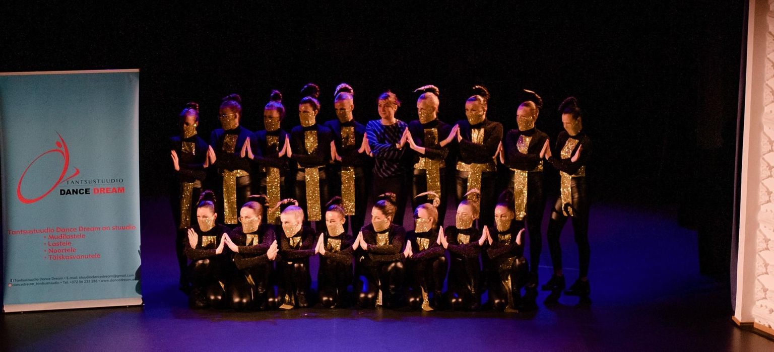 Viljandi tantsustuudio Dance Dream õpilased tantsisid end telesaates publiku lemmikuks tantsuga "Skorpionid".