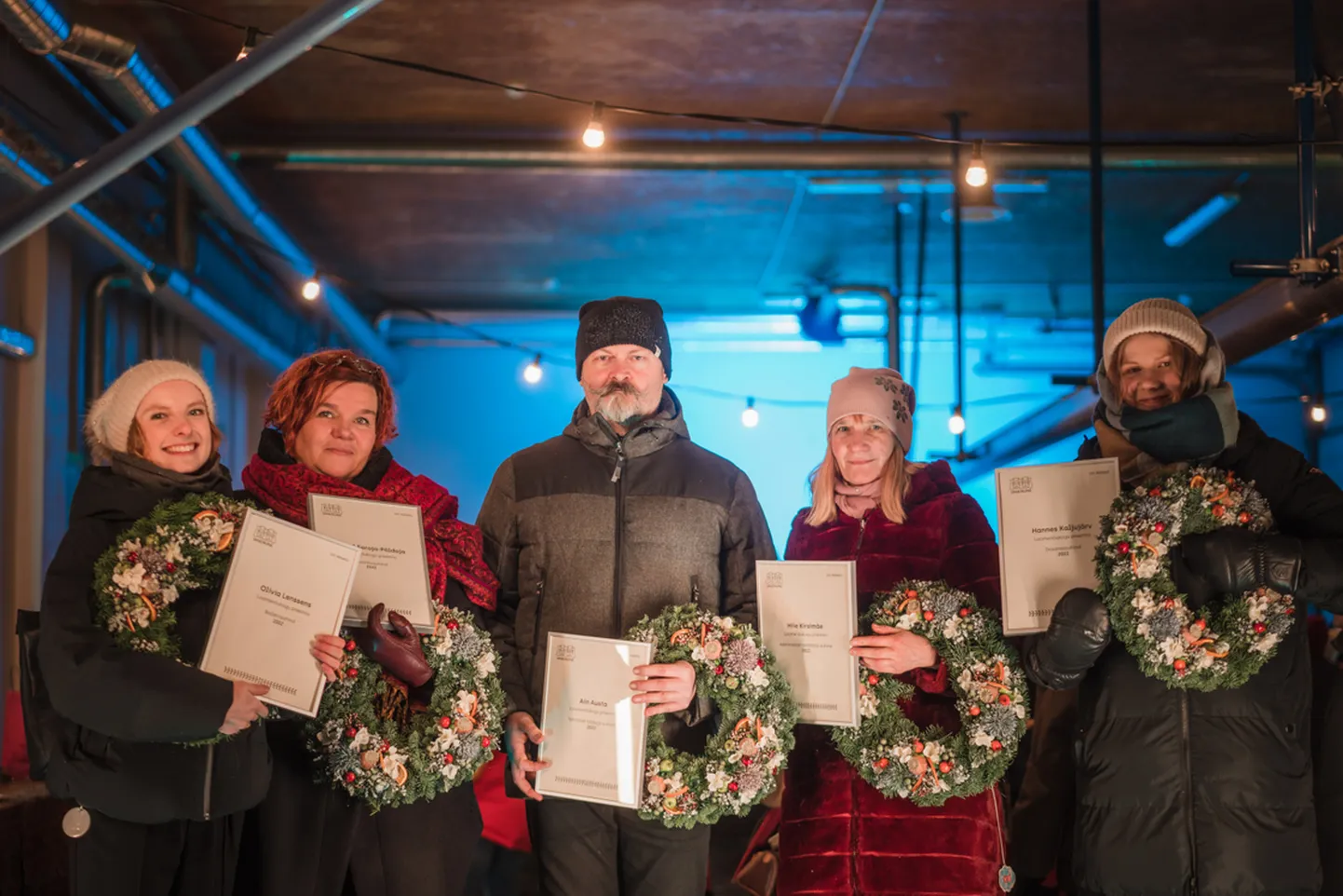 Vanemuise loomenõukogu preemia laureaadid vasakult: Olivia Lenssens, Kristel Eeroja-Põldoja, Ain Austa, Hiie Kirsimäe ja Rakveres viibiva Hannes Kaljujärve eest võttis tunnustuse vastu tütar Saara Kaljujärv.