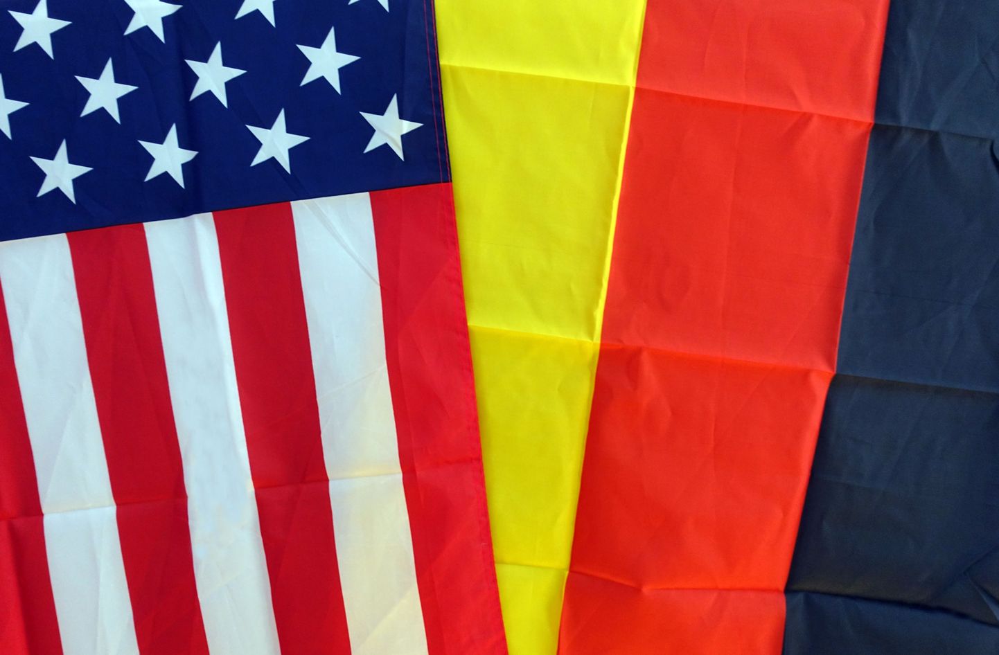 Saksa ja USA lipp.