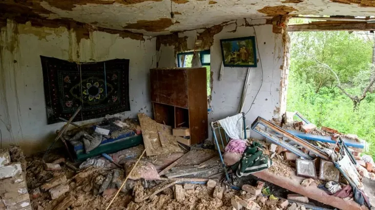 Украинские села на пути российского наступления превращались в развалины