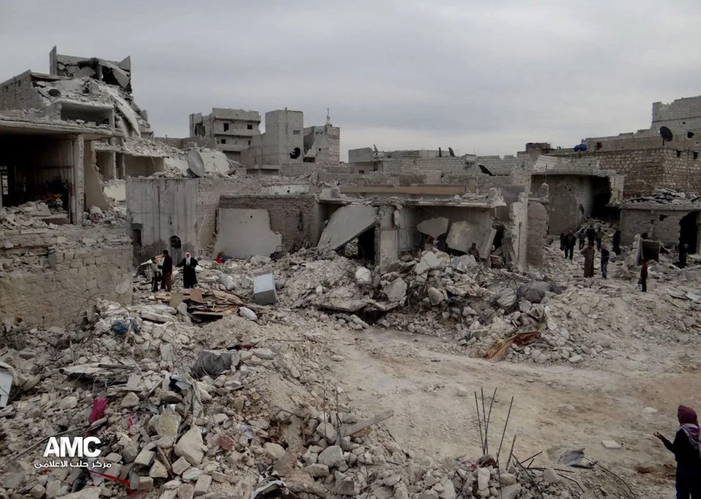 Õhurünnakus tekitatud purustused Aleppos.