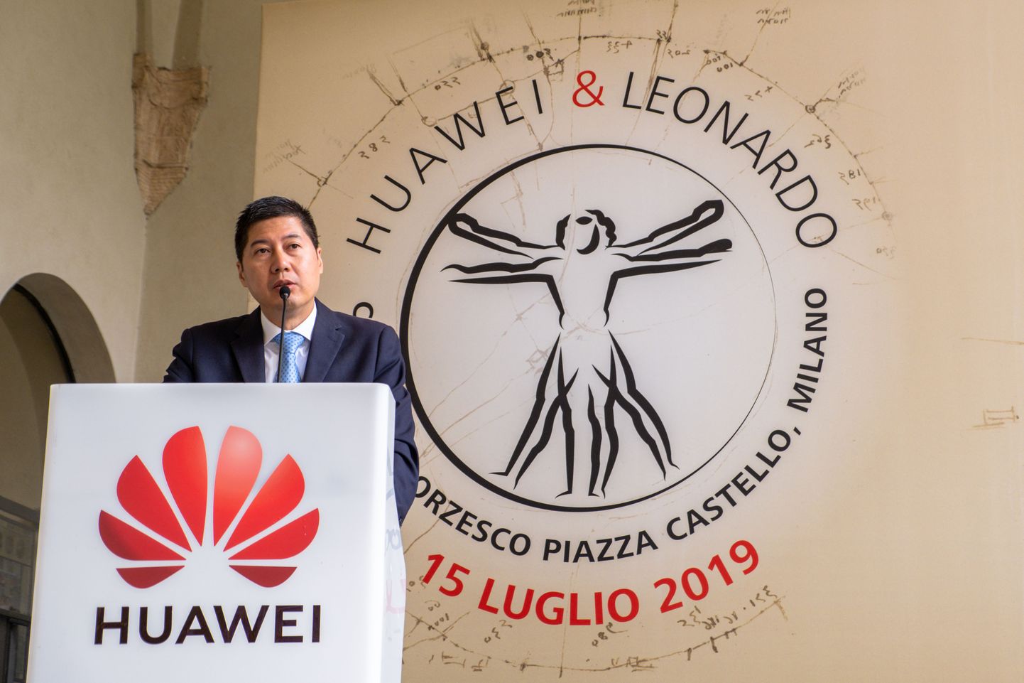 Huawei tegevjuht Itaalias Thomas Miao ütles investeerimisplaanist teada andes, et USA ja Hiina kaubanduspinged ei mõjuta praegu Huawei äritegevust Itaalias.