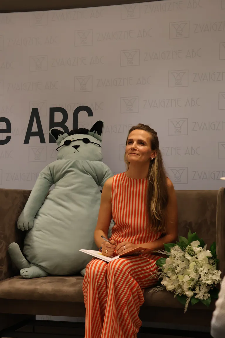 Rakstniece Agnese Vanaga.