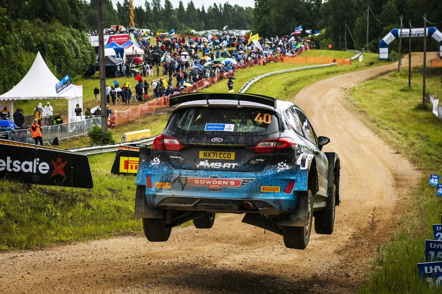 Luke Anear tänavu Rally Estonial. Oktoobris Kataloonia etapil pääses ta pärast tund aega kaljuserval kõlkumist surmasuust.