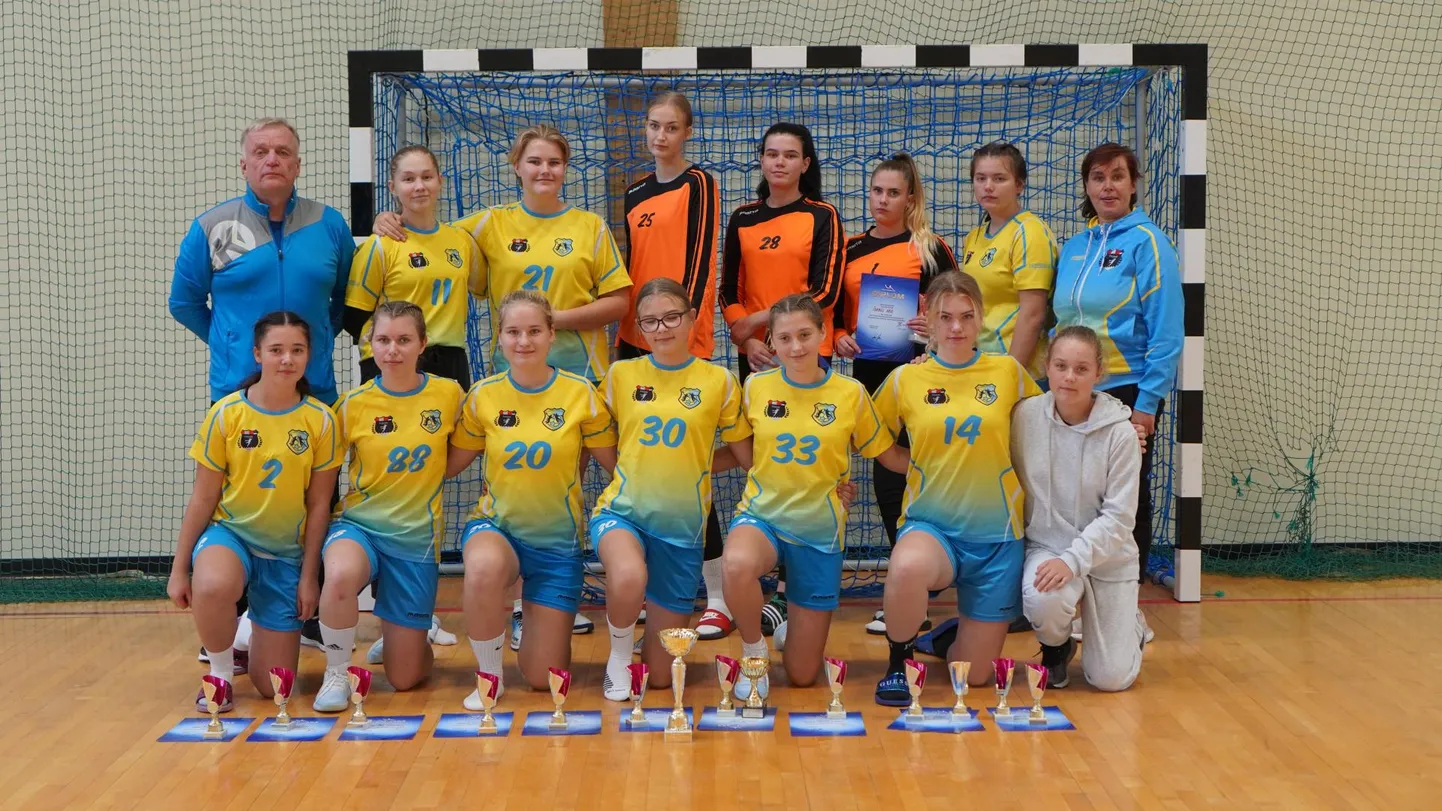 HC Pärnu/Padise piigad saavutasid kolmanda koha.