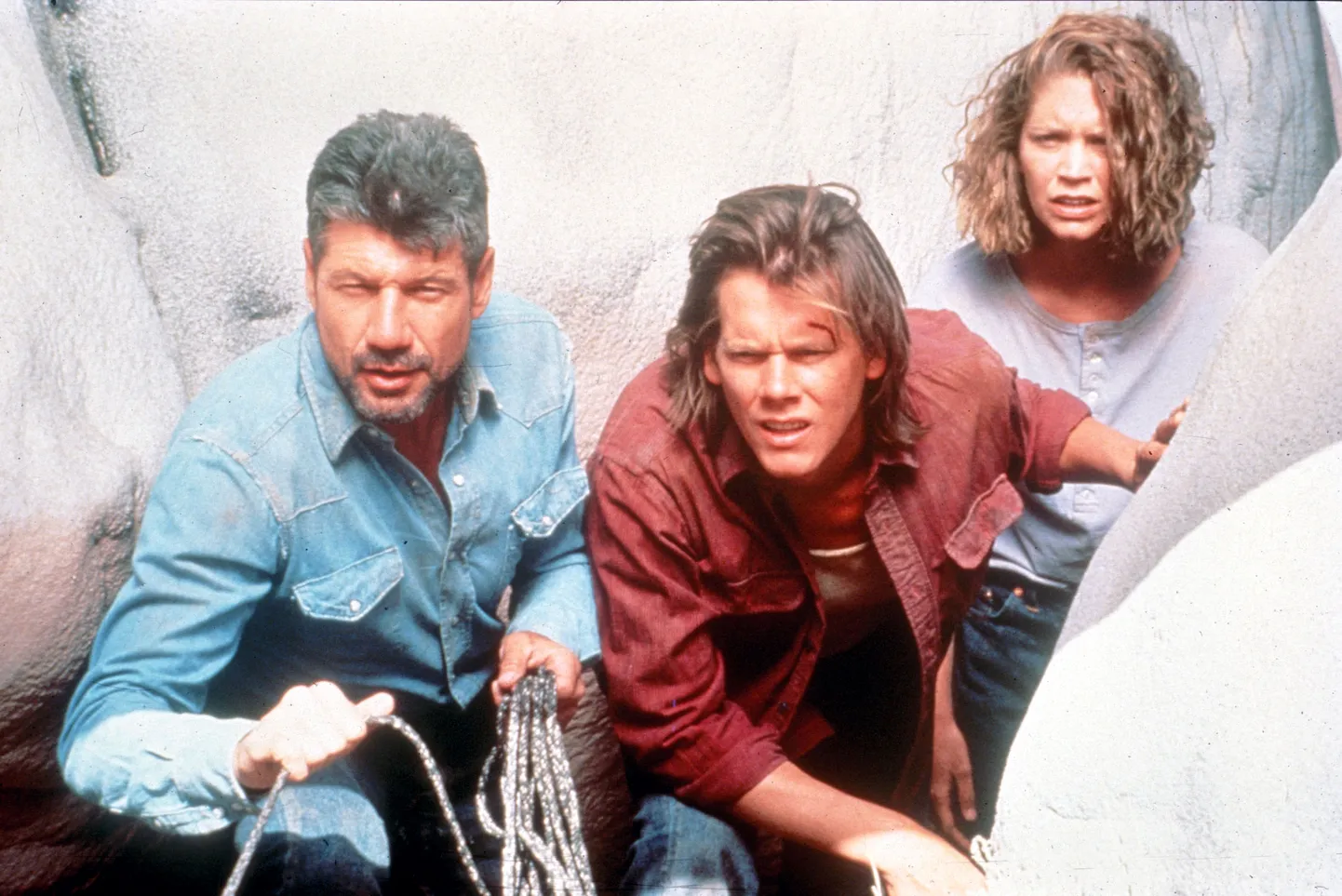 Fred Ward, Kevin Bacon ja Finn Carter «Värinates»